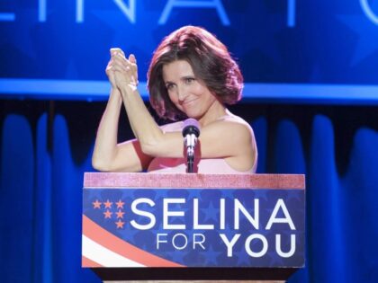 julia-louis-dreyfus-veep-campaign-rally