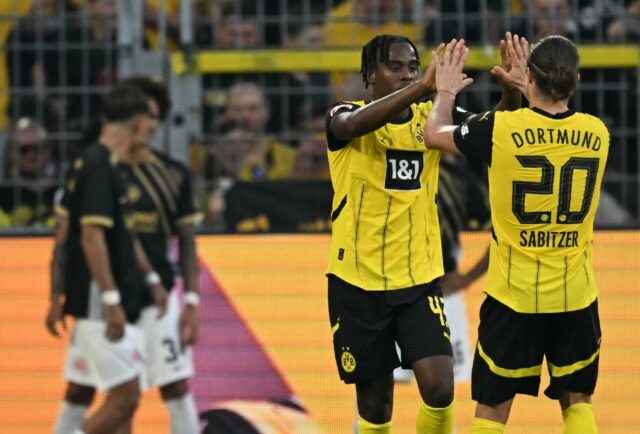 Borussia Dortmund forward Jamie Gittens (L) scored a double as his side beat Eintracht Fra