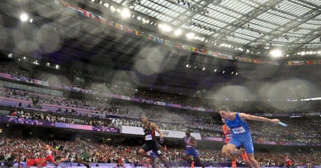 Canada Wins Gold in Men's 4x100m Relay