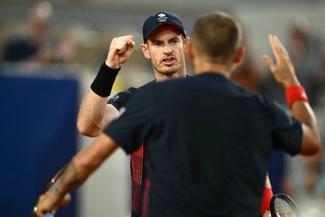 Final tournament: Andy Murray with Dan Evans on Thursday