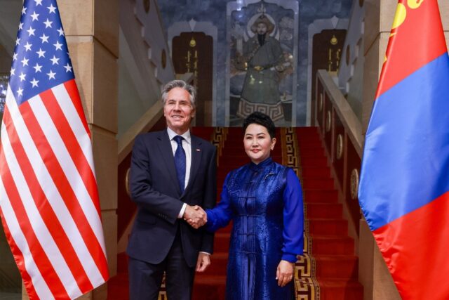 US Secretary of State Antony Blinken (L) meets with Mongolia's Foreign Minister Batmunkh B