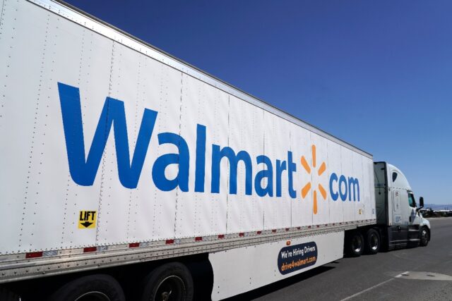 Walmart's revenues rose in the second quarter