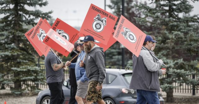 Teamsters Union Challenges Back-to-Work Orders in Canada