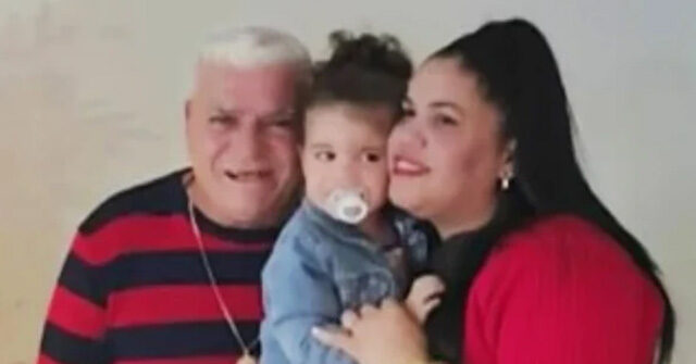 NextImg:Biden Regime Deports Cuban Mom, Tearing Her from 2-Year-Old Son – but Communists Still Welcome