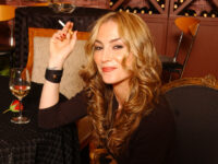 ‘Sopranos’ Star Drea de Matteo Calls Pro-Kamala Harris Celebrities ‘Meaningless&#