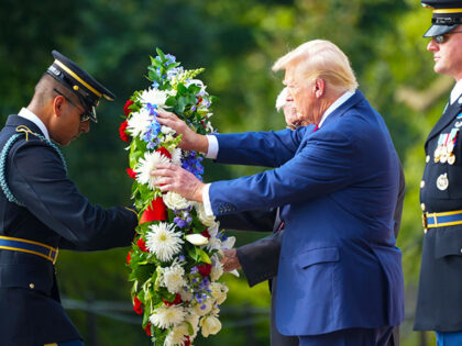 Donald Trump visits Arlington Cemetery to pay tribute to the 13 servicemembers killed duri