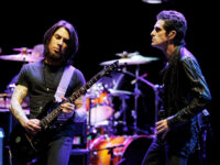 Watch: Jane’s Addiction Concert Ends with Singer Perry Farrell Assaulting Guitarist Dave Nava