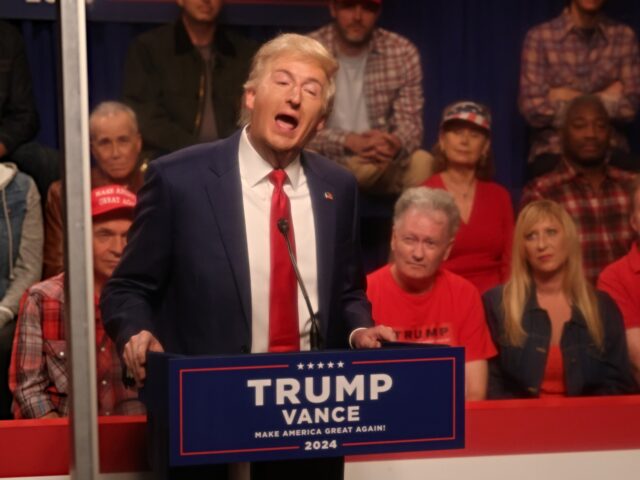 ATURDAY NIGHT LIVE -- Episode 1865 -- Pictured: James Austin Johnson as Donald Trump durin