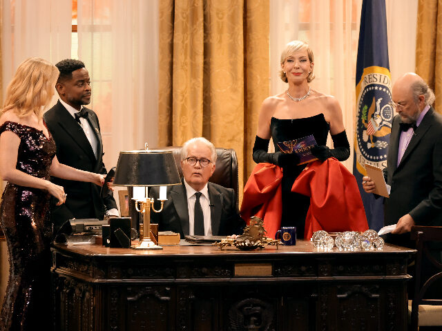 LOS ANGELES, CALIFORNIA - SEPTEMBER 15: (L-R) Janel Moloney, Dulé Hill, Martin Sheen, All