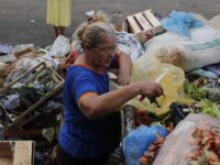 Communism: More and More Cubans Relying on Digging Through Trash to Eat