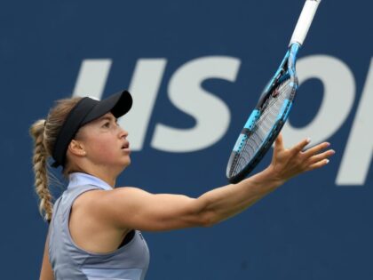 NEW YORK, NEW YORK - AUGUST 29: Yulia Putintseva of Kazakhstan reacts against Xinyu Wang o