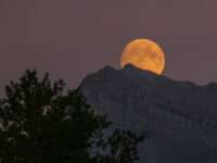 Full ‘Harvest’ Moon and Partial Lunar Eclipse Will Awe Viewers Tuesday