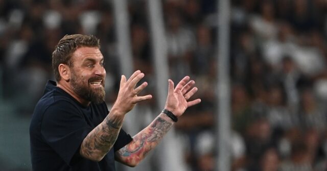 AS Roma Sacks Coach Daniele De Rossi