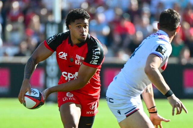 Leicester Fainga'Anuku (L) made his New Zealand debut in July 2022