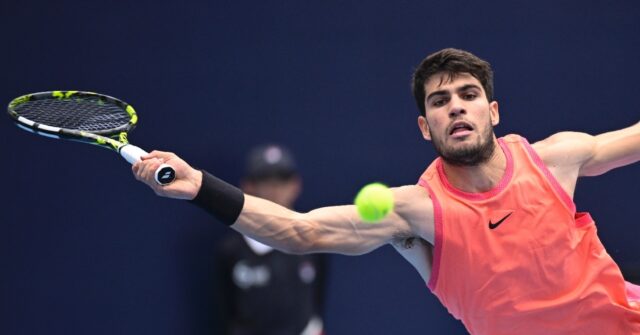 Alcaraz and Medvedev Win First Rounds at China Open