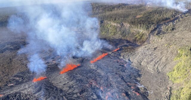 Kilauea Eruption Resumes at Napau Crater