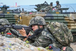 U.S. and South Korea Conduct Amphibious Assault Drills