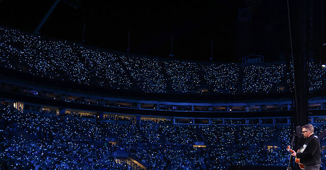 Photos: Over 82K Attend NC Concert That Raised $24.5 Million for Hurricane Victims