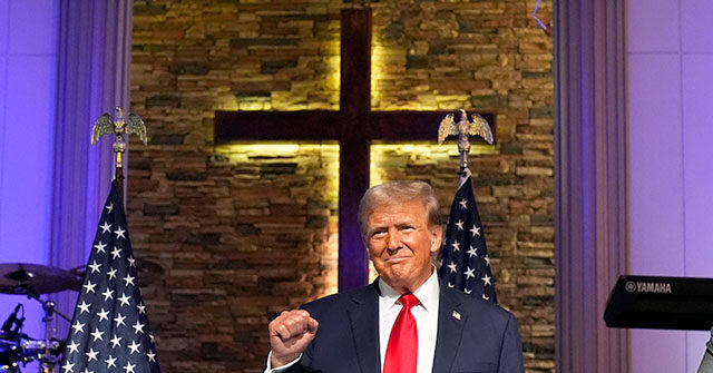 <div>Trump: America 'Needs Religion. It's Like the Glue That Holds It Together'</div>