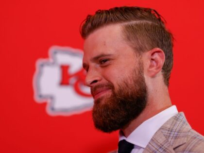 Chiefs Owner Backs Harrison Butker’s Right to Create Conservative PAC After Taylor Swift&#821