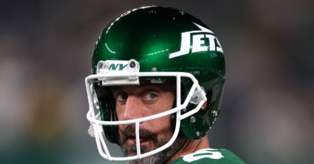 Aaron Rodgers Pushes Back on 'Ridiculous' Idea That He Wanted Robert Saleh Fired