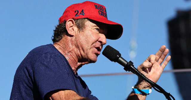 Dennis Quaid Calls on America to ‘Pick a Side’ During Trump Coachella Rally: ‘A Nation of Law and Order or Wide Open Borders’