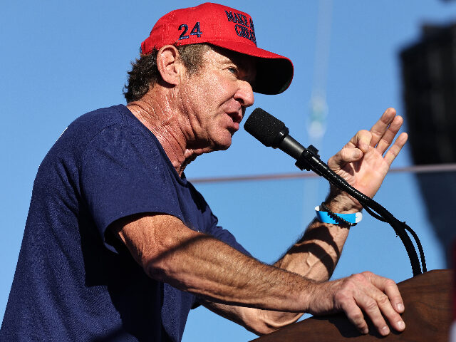 COACHELLA, CALIFORNIA - OCTOBER 12: Actor Dennis Quaid speaks at a campaign rally for Repu