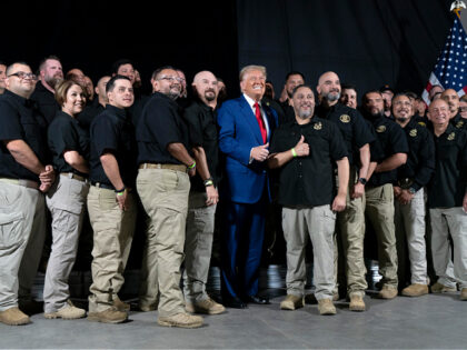 National Border Patrol Council ‘Strongly’ Endorses Trump at Arizona Rally