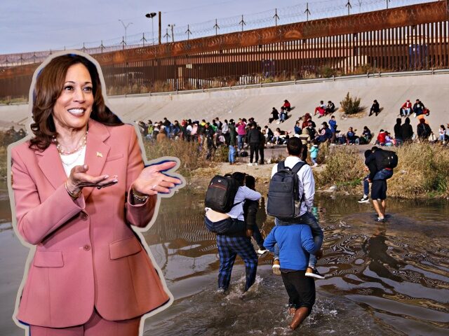 Migrants cross the Rio Grande into El Paso, Texas, from Ciudad Juarez, Chihuahua state, Me