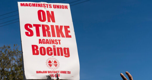 Boeing Scrambles for Cash Amid Worker Strike and Production Setbacks