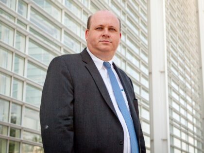 Attorney Marc Elias outside of Sandra Day O'Connor United States Courthouse in Phoenix, AZ