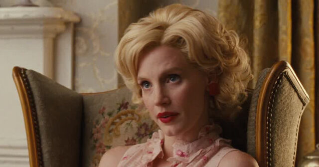 Hollywood Star Jessica Chastain Mocked for Complaining About JetBlue's $15 Refund: 'Don't Become a Karen of the Airlines'