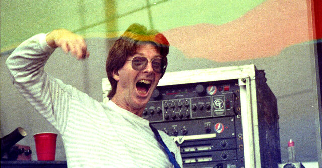 Phil Lesh, Founding Member of Grateful Dead and Influential Bassist, Dies at 84