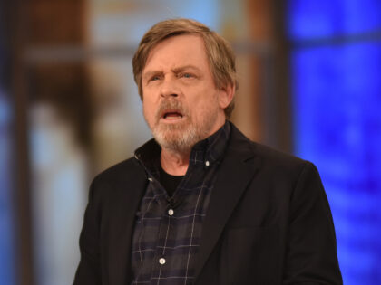 ‘Star Wars’ Actor Mark Hamill Promotes Lincoln Project’s Effort to Sabotage Trump