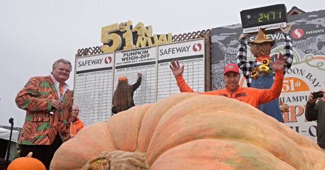 VIDEO: Teacher's 2,471-Pound Pumpkin Wins Top Prize at Competition