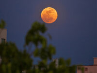 Largest ‘Supermoon’ of the Year Coming this Week with Potentially Orange Hue