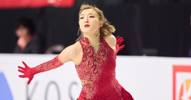 Kaori Sakamoto Leads Women's Short Program at Skate Canada