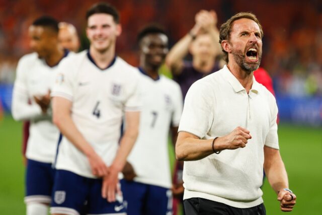 Gareth Southgate (right) is one of the leading candidates to take over at Manchester Unite