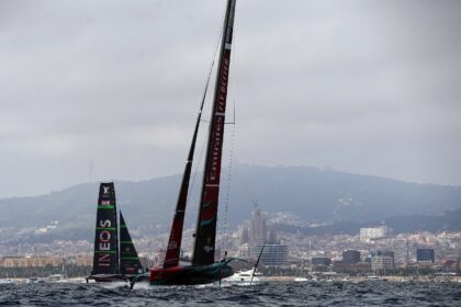 Ineos Britannia (L) and defender Emirates Team New Zealand on Sunday