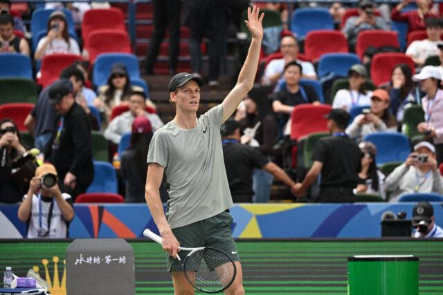 Jannik Sinner celebrates victory against Ben Shelton in Shanghai