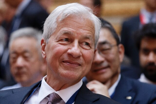 JPMorgan Chase CEO Jamie Dimon says geopolitical conditions are 'treacherous and getting w