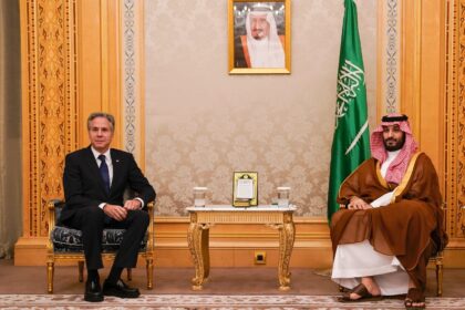 Saudi Arabia's Crown Prince Mohammed bin Salman receives US Secretary of State Antony Blin