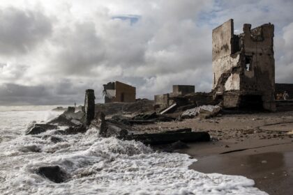 Senegal loses 0.5 to two metres of coastline every year, the environment ministry says