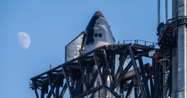 Viral Video: In a First, SpaceX 'Catches' Megarocket Booster After Test Flight - Breitbart