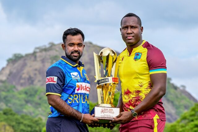 Sri Lanka's captain Charith Asalanka (L) and his West Indies's counterpart Rovman Powell