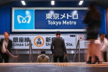 Tokyo Metro's listing reduces government ownership, split between the nation and Tokyo cit