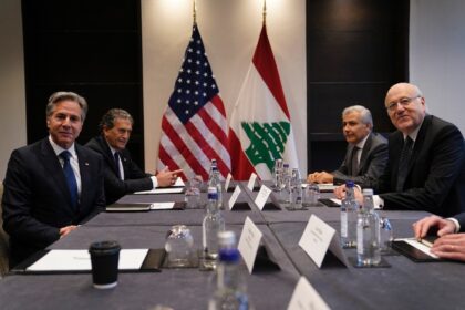 US Secretary of State Antony Blinken and Lebanon's Prime Minister Najib Mikati met in Lond