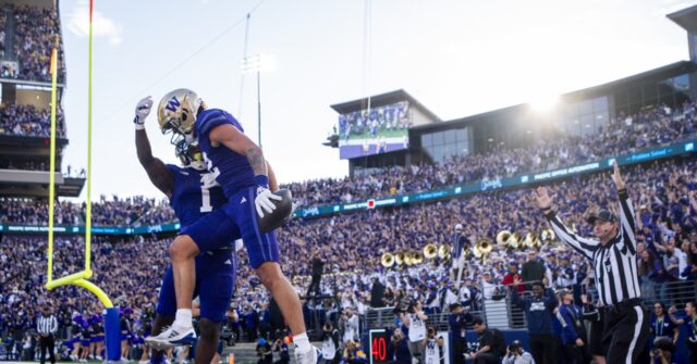 Washington Huskies Upset No. 10 Michigan 27-17