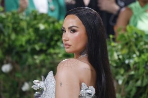 Demi Lovato mourning death of baby niece