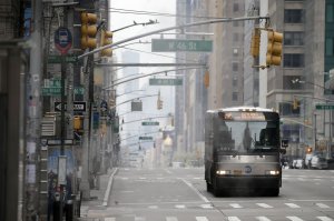 NYC bus driver called 'hero' after helping 5-year old walking alone